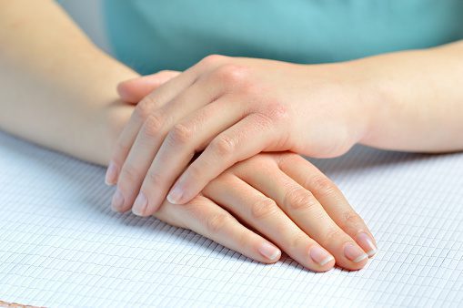 American manicure