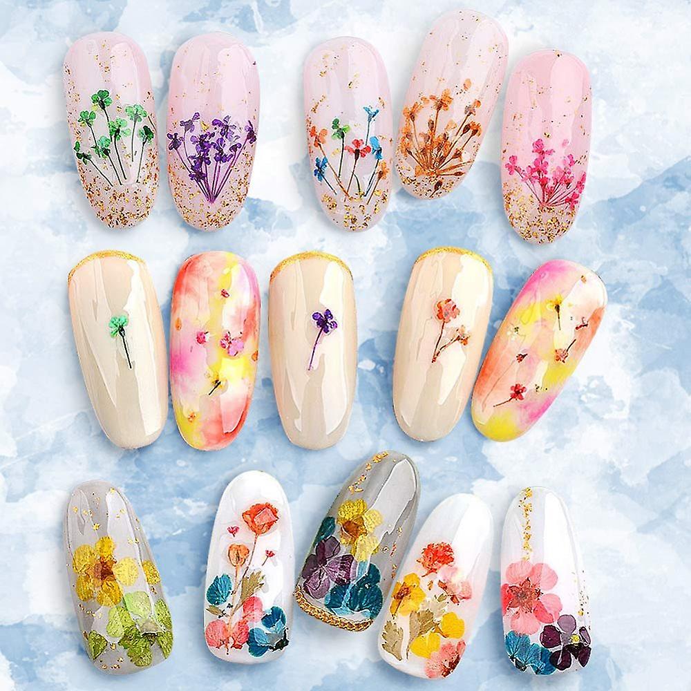 Dried flowers for nail art